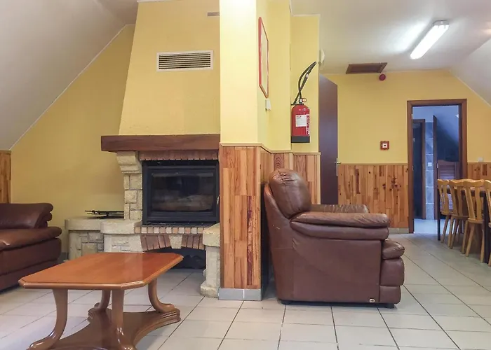 6 Bedroom Beautiful In Ferienhaus Dirbach