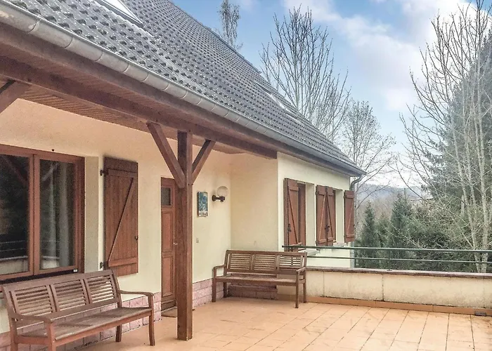 6 Bedroom Beautiful In Dirbach